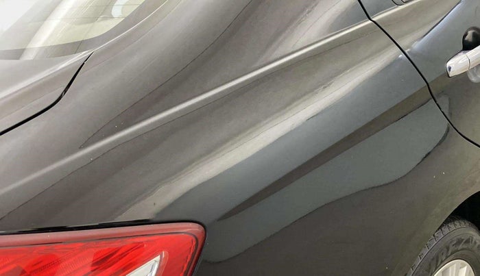 2015 Maruti Ciaz ZXI, Petrol, Manual, 74,838 km, Right quarter panel - Minor scratches