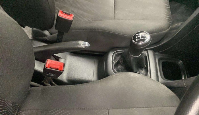 2014 Maruti Swift VXI, Petrol, Manual, 48,886 km, Gear Lever