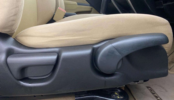 2016 Honda City 1.5L I-VTEC SV CVT, Petrol, Automatic, 25,553 km, Driver Side Adjustment Panel