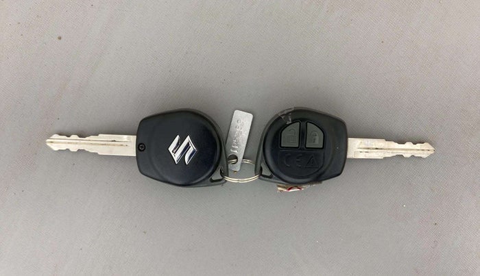 2023 Maruti Baleno SIGMA PETROL 1.2, Petrol, Manual, 13,282 km, Key Close Up