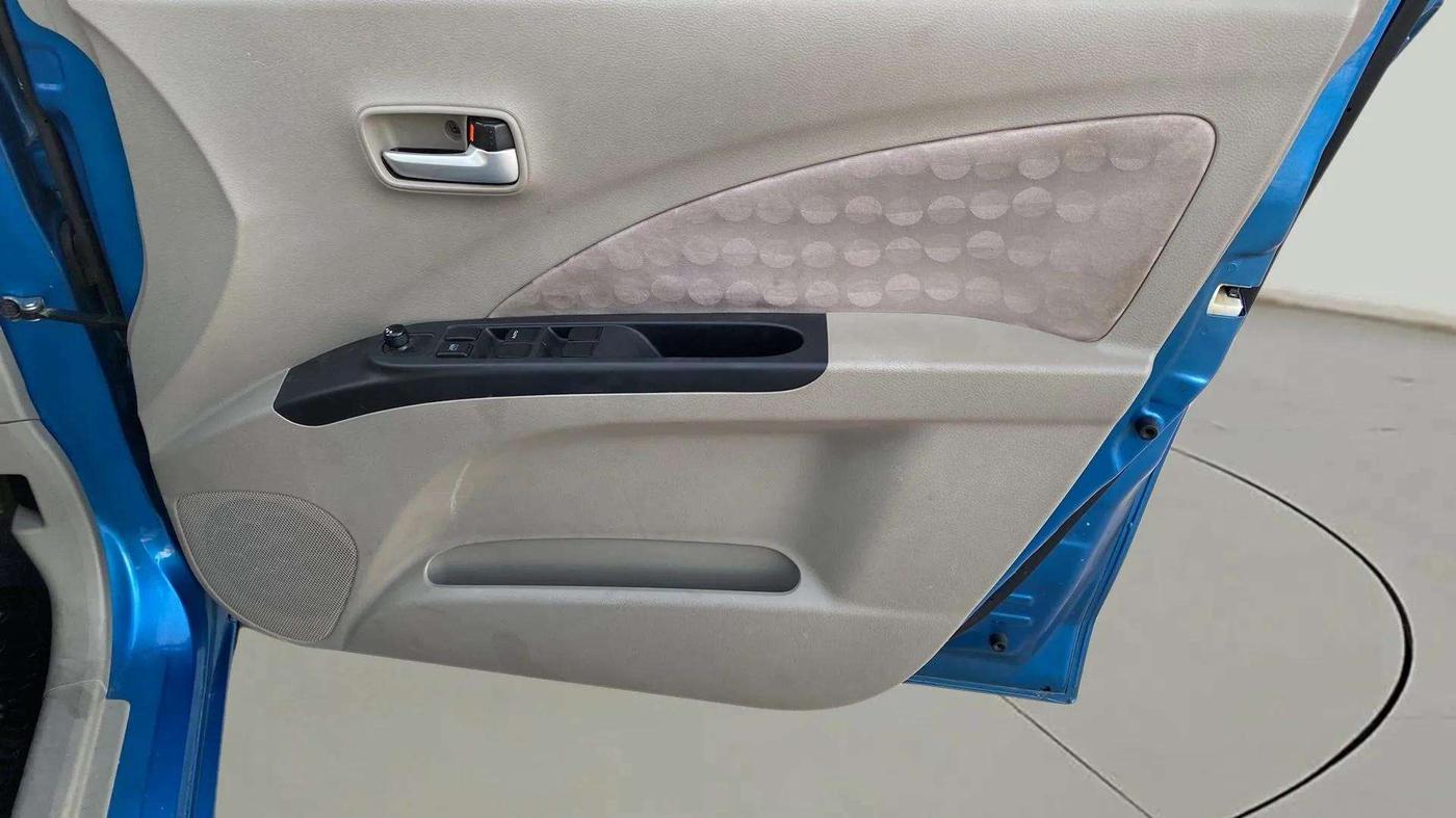 2017 Maruti Celerio ZXI AMT (O), Petrol, Automatic, 25,860 km, Driver Side Door Panels Control