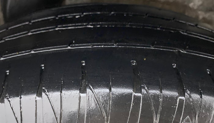 2011 Hyundai i20 ASTA 1.2, Petrol, Manual, 89,666 km, Left Rear Tyre Tread