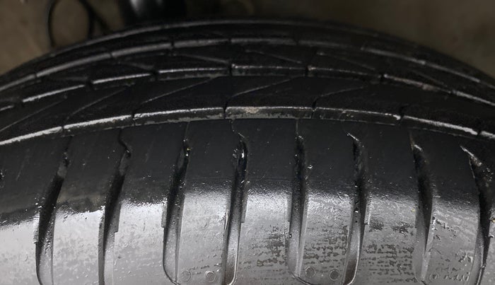 2011 Hyundai i20 ASTA 1.2, Petrol, Manual, 89,666 km, Left Front Tyre Tread