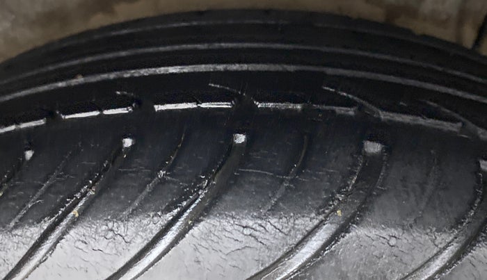 2011 Hyundai i20 ASTA 1.2, Petrol, Manual, 89,666 km, Right Rear Tyre Tread