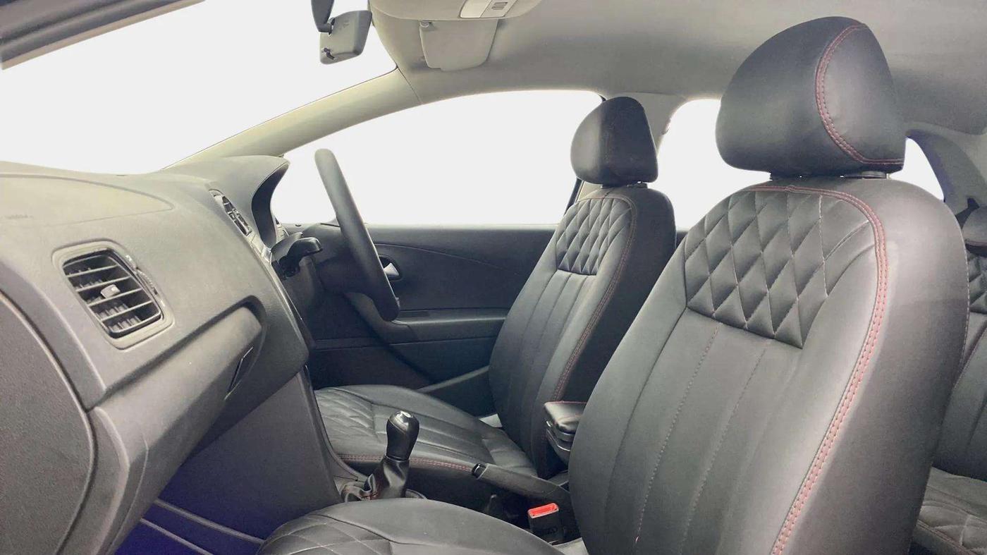 2017 Volkswagen Ameo TRENDLINE 1.2L, Petrol, Manual, 50,051 km, Right Side Front Door Cabin