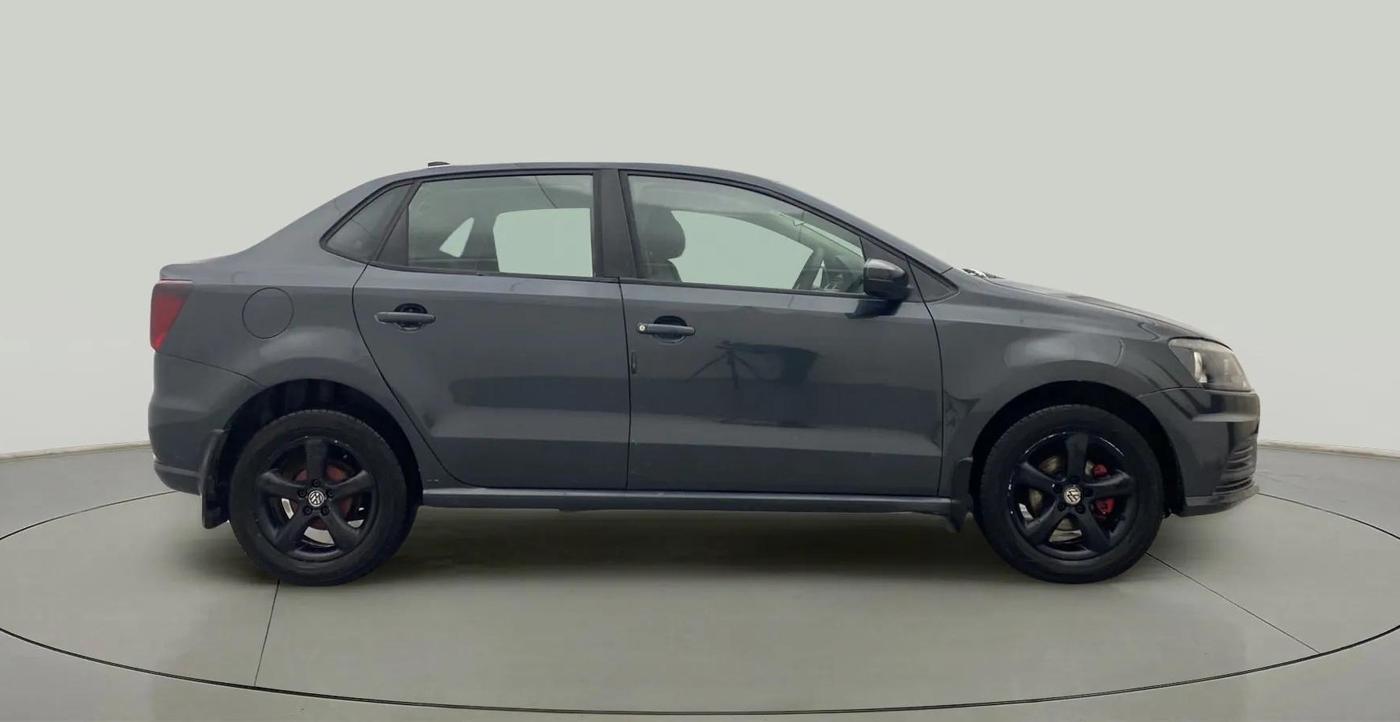 2017 Volkswagen Ameo TRENDLINE 1.2L, Petrol, Manual, 50,051 km, Right Side View