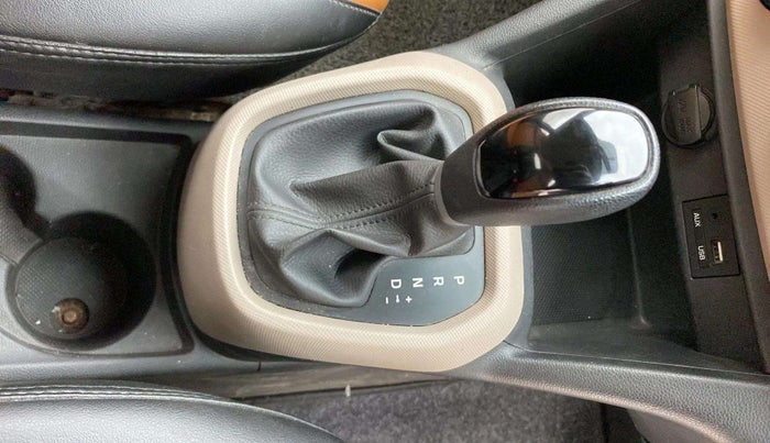 2017 Hyundai Grand i10 SPORTZ (O) AT 1.2 KAPPA VTVT, Petrol, Automatic, 92,752 km, Gear Lever