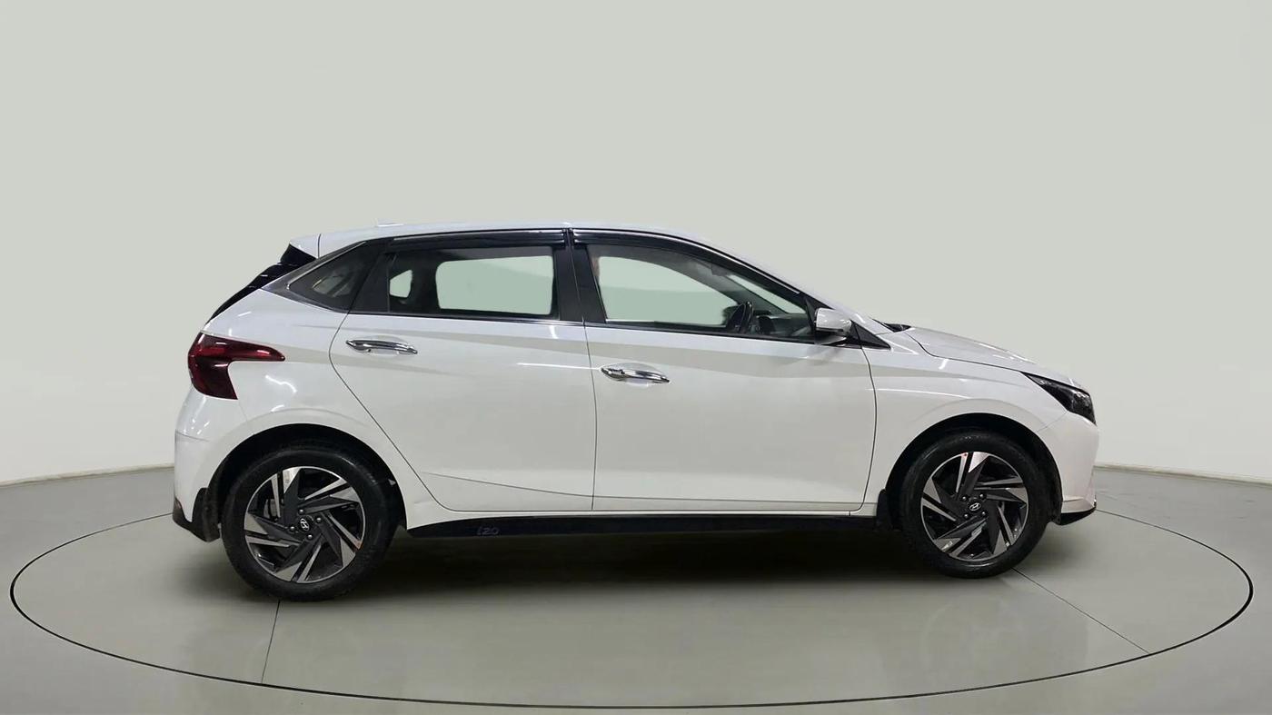 2022 Hyundai NEW I20 ASTA (O) 1.2 MT, Petrol, Manual, 46,984 km, Right Side View