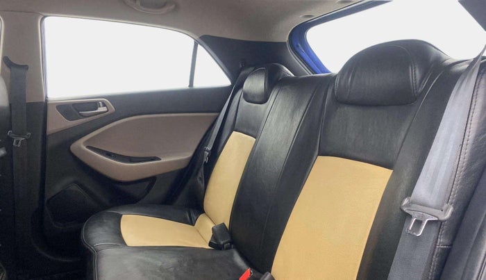 2016 Hyundai Elite i20 SPORTZ 1.2, Petrol, Manual, 32,315 km, Right Side Rear Door Cabin