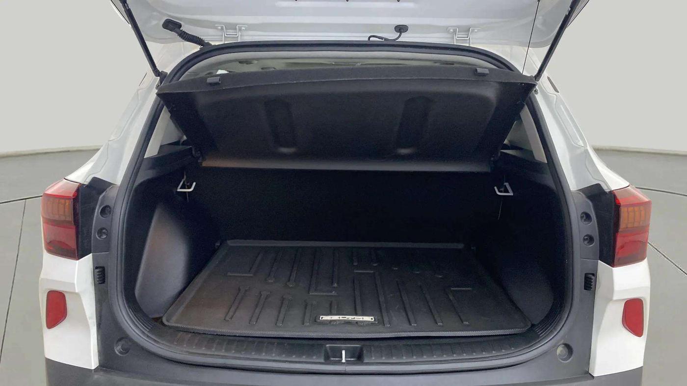 2022 KIA SELTOS HTK PLUS 1.5 IMT, Petrol, Manual, 14,690 km, Boot Inside