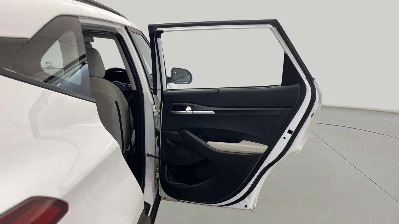 2022 KIA SELTOS HTK PLUS 1.5 IMT, Petrol, Manual, 14,690 km, RHS Rear Door
