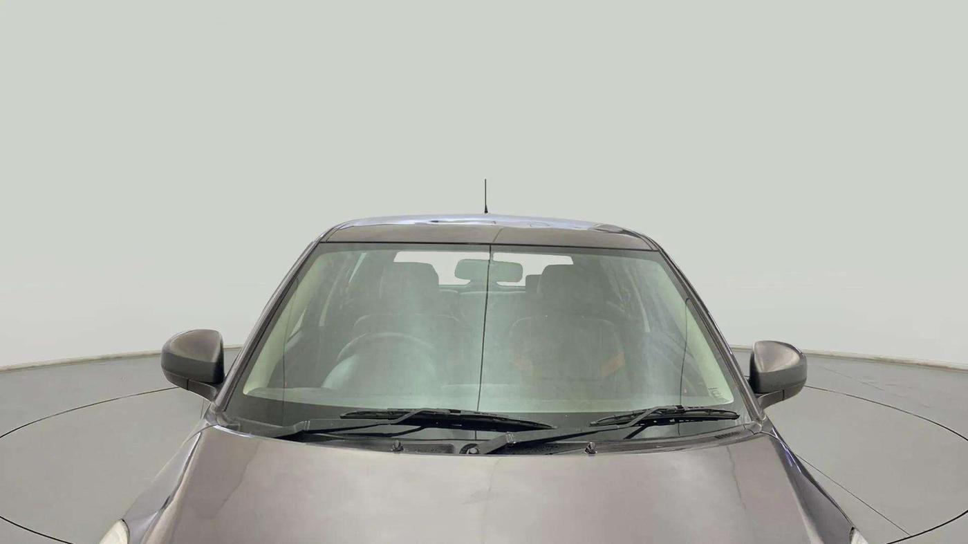 2017 Maruti Swift LXI (O), Petrol, Manual, 30,070 km, Front Windshield