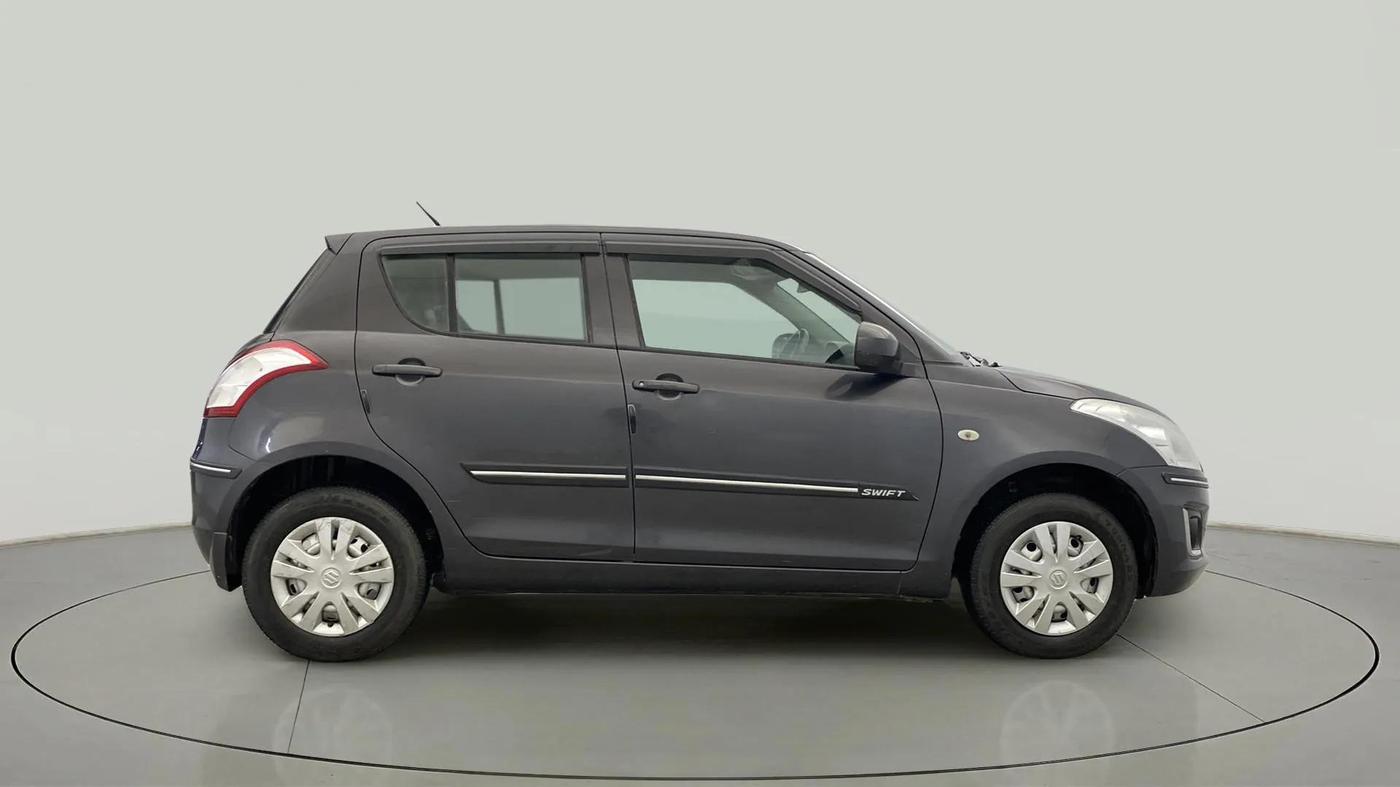 2017 Maruti Swift LXI (O), Petrol, Manual, 30,070 km, Right Side View
