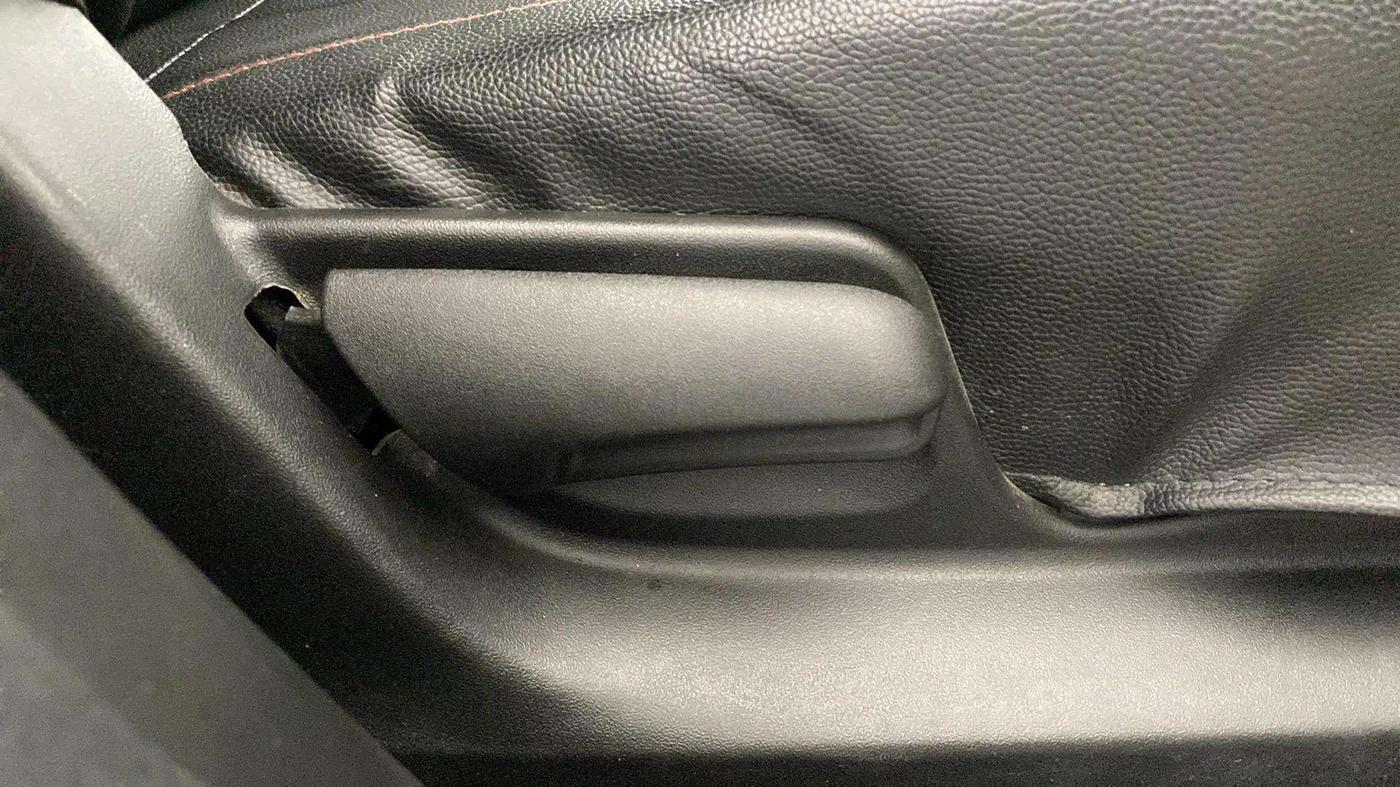 2017 Maruti Swift LXI (O), Petrol, Manual, 30,070 km, Driver Side Adjustment Panel