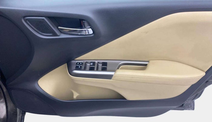 2016 Honda City 1.5L I-VTEC VX CVT, Petrol, Automatic, 33,631 km, Driver Side Door Panels Control