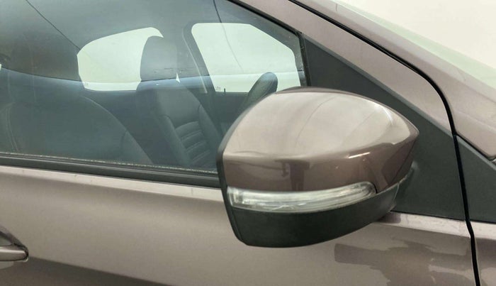 2017 Tata Tiago XZ PETROL, Petrol, Manual, 22,787 km, Right rear-view mirror - Indicator light has minor damage