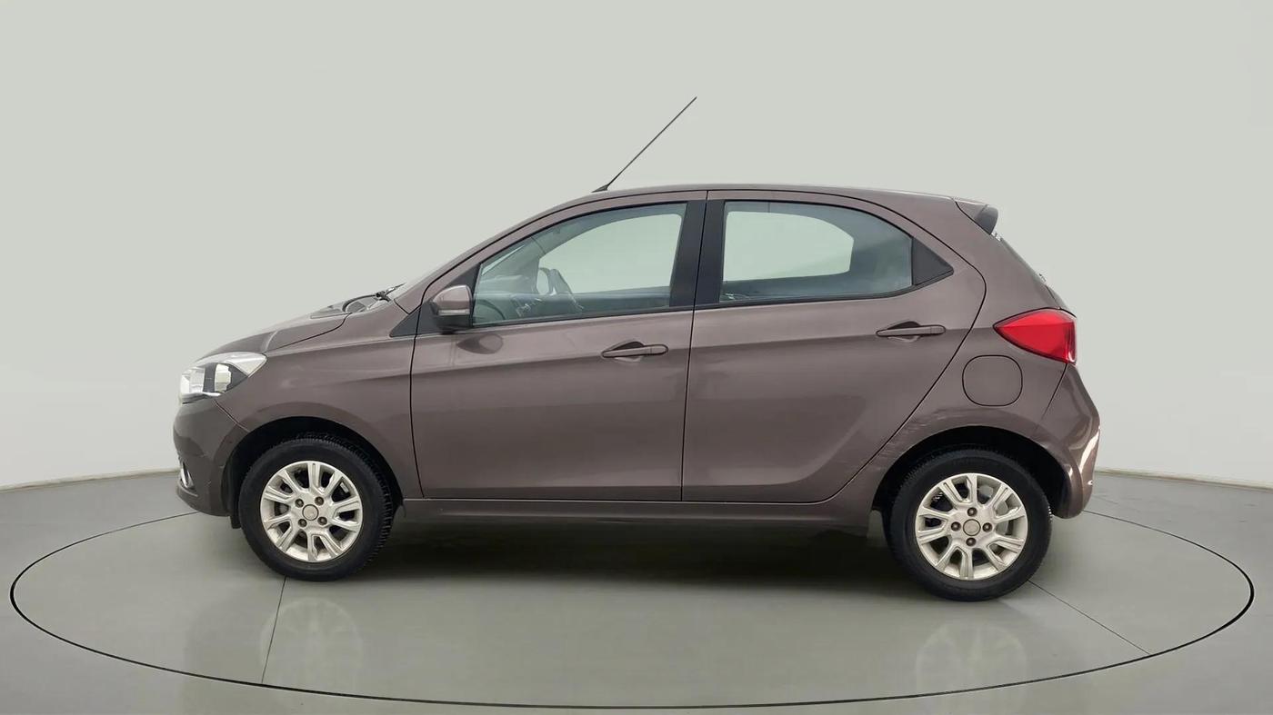 2017 Tata Tiago XZ PETROL, Petrol, Manual, 22,787 km, Left Side