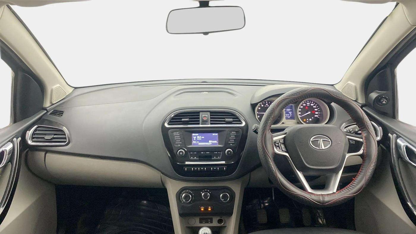 2017 Tata Tiago XZ PETROL, Petrol, Manual, 22,787 km, Dashboard