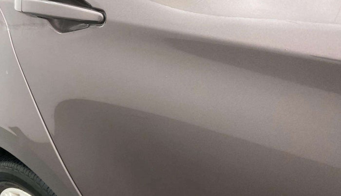 2017 Tata Tiago XZ PETROL, Petrol, Manual, 22,787 km, Right rear door - Slightly dented