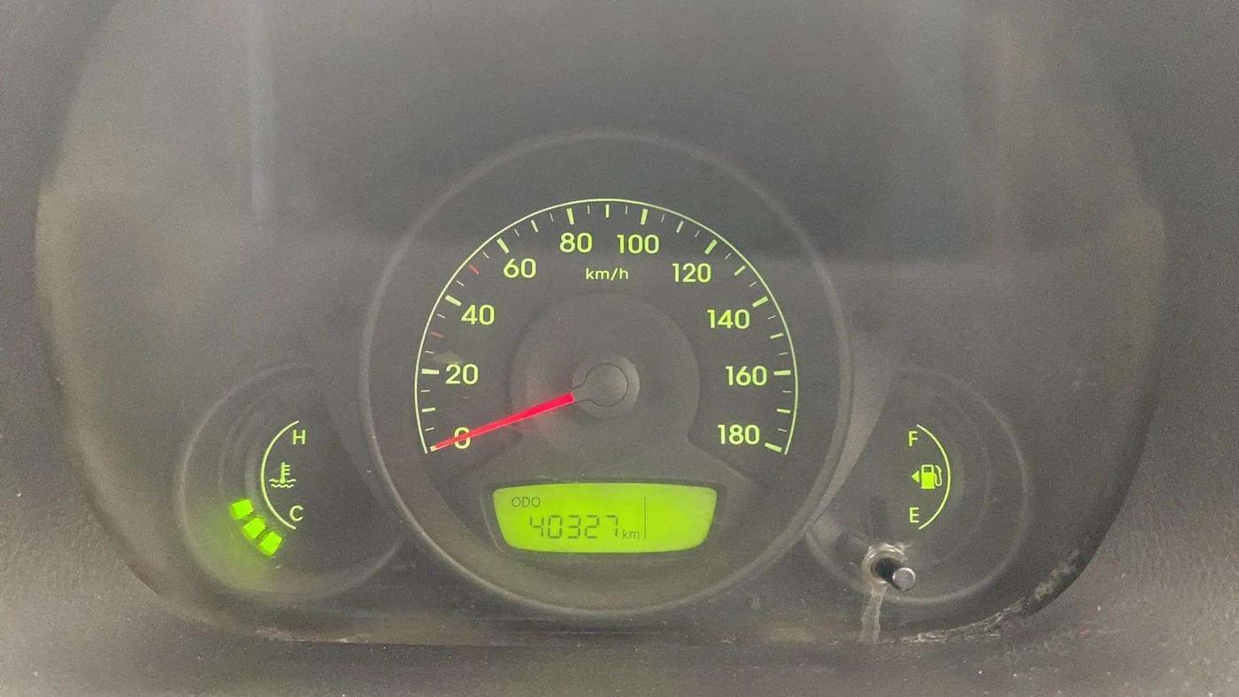 2016 Hyundai Eon SPORTZ, Petrol, Manual, 40,600 km, Odometer Image