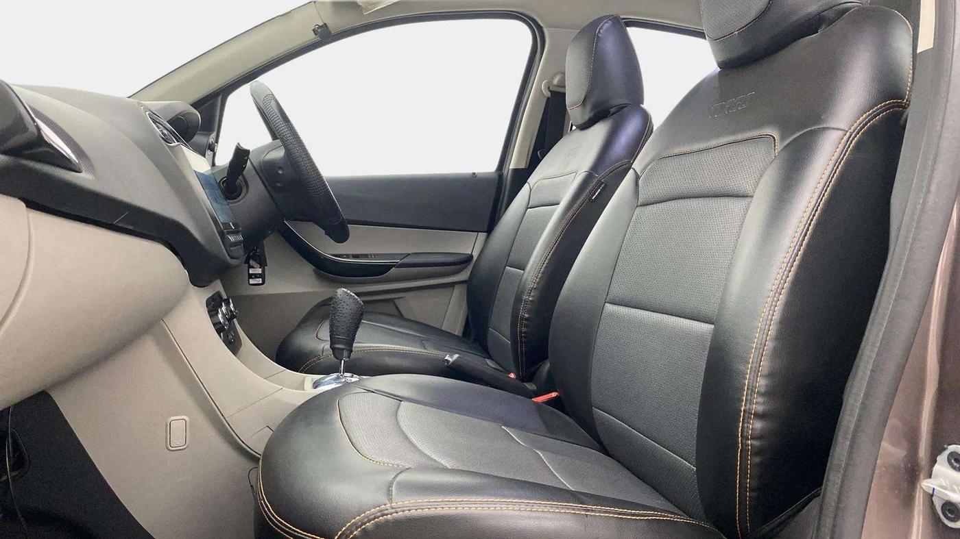 2018 Tata Tiago XZA PETROL, Petrol, Automatic, 36,523 km, Right Side Front Door Cabin