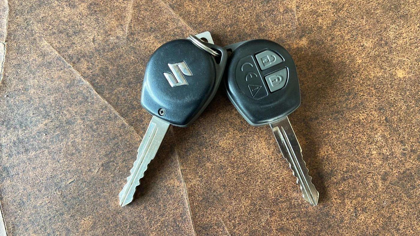 2023 Maruti Baleno SIGMA PETROL 1.2, Petrol, Manual, 13,737 km, Key Close Up