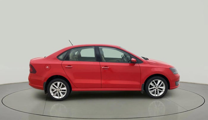 2017 Skoda Rapid STYLE 1.6 MPI, Petrol, Manual, 90,093 km, Right Side View