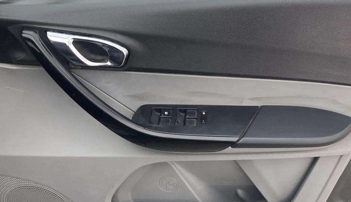 2020 Tata Tiago XZ PETROL, Petrol, Manual, 51,872 km, Driver Side Door Panels Control