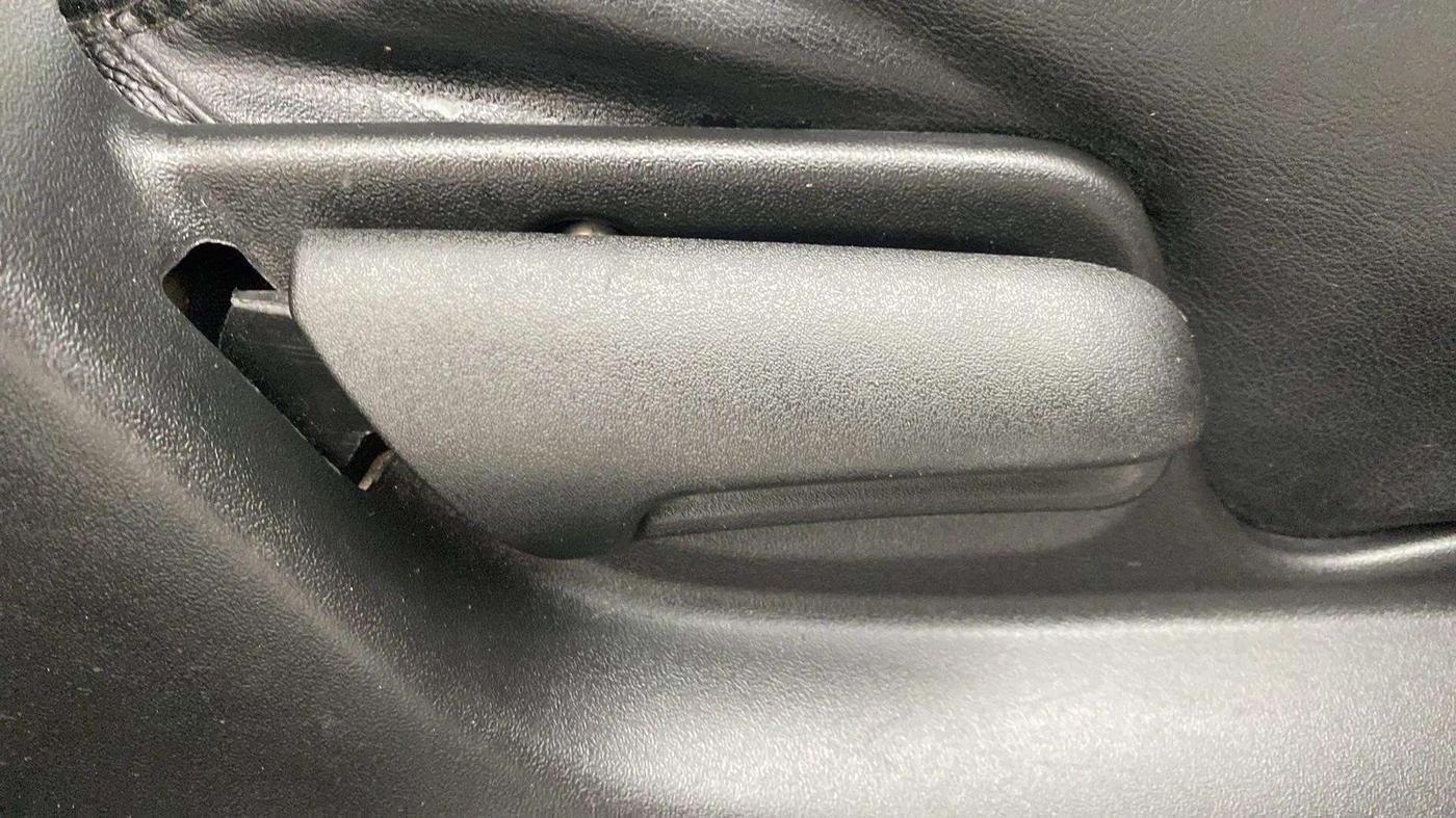 2017 Maruti Swift VXI O, Petrol, Manual, 84,730 km, Driver Side Adjustment Panel