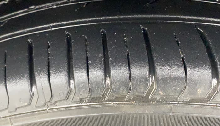 2022 Hyundai VENUE S+ 1.2, Petrol, Manual, 19,160 km, Left Front Tyre Tread