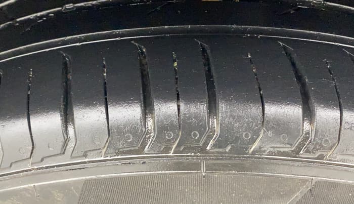 2022 Hyundai VENUE S+ 1.2, Petrol, Manual, 19,160 km, Left Rear Tyre Tread