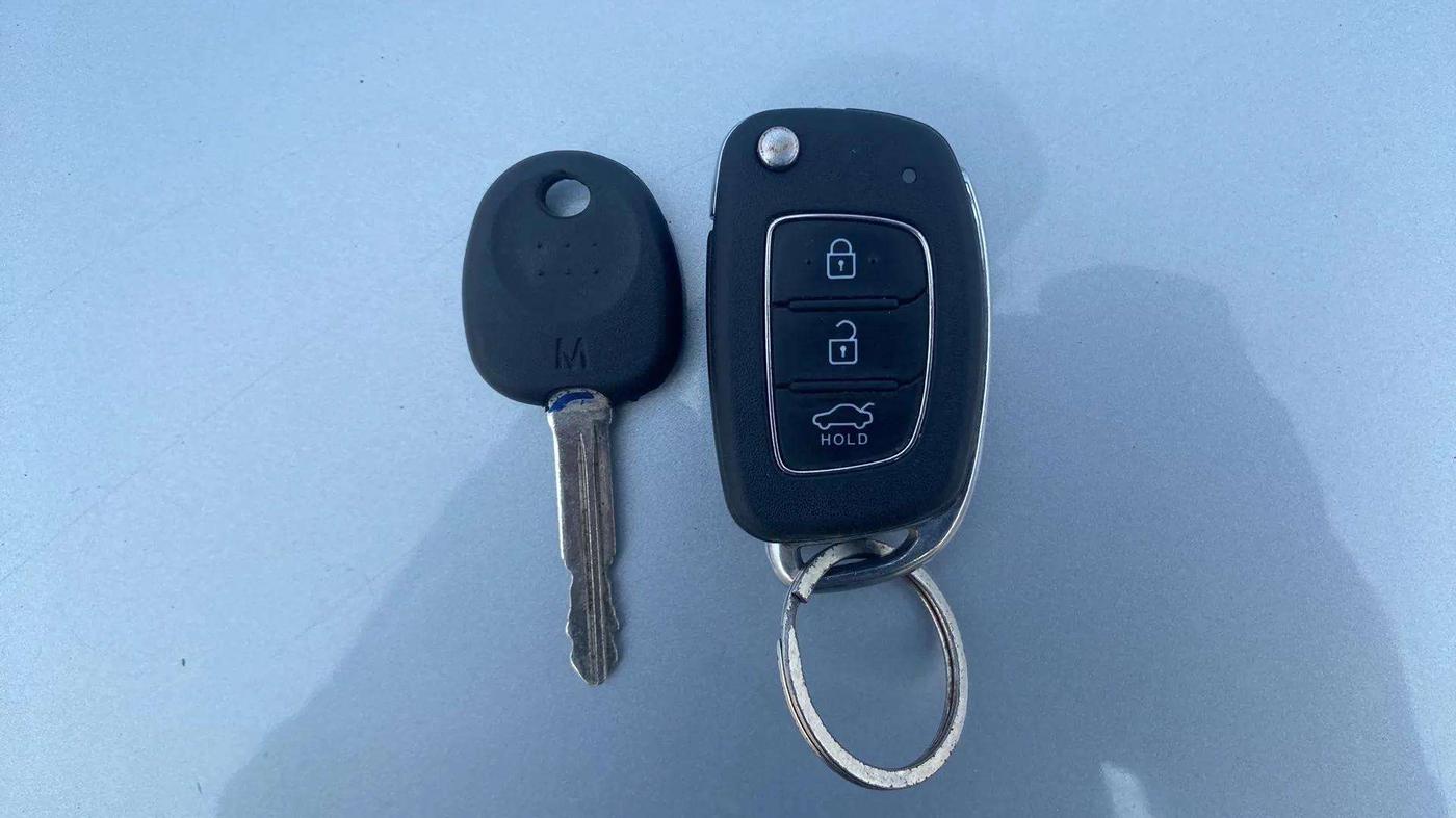 2023 Hyundai GRAND I10 NIOS SPORTZ 1.2 KAPPA VTVT CNG, CNG, Manual, 31,677 km, Key Close Up