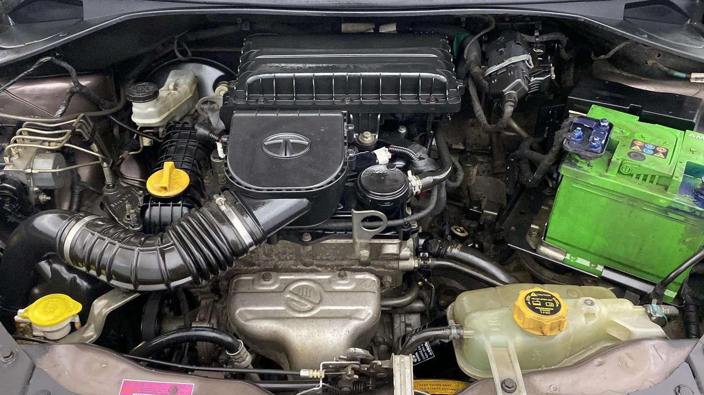 2018 Tata Tiago XZ PETROL, Petrol, Manual, 85,885 km, Engine View