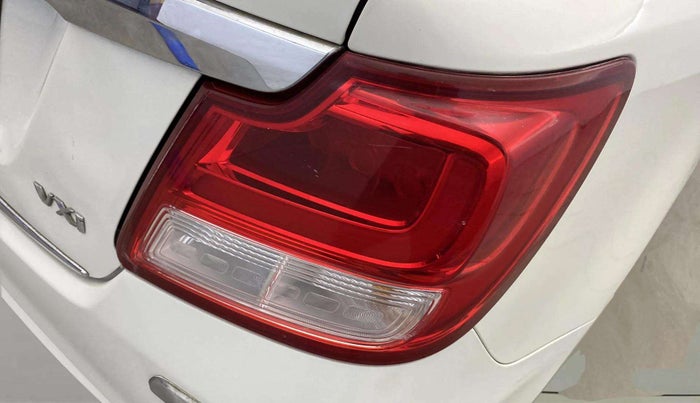 2017 Maruti Dzire VXI, CNG, Manual, 80,983 km, Right tail light - Minor scratches