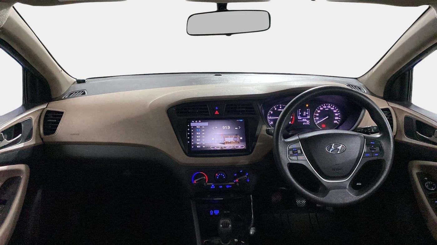 2017 Hyundai Elite i20 SPORTZ 1.2, Petrol, Manual, 27,289 km, Dashboard