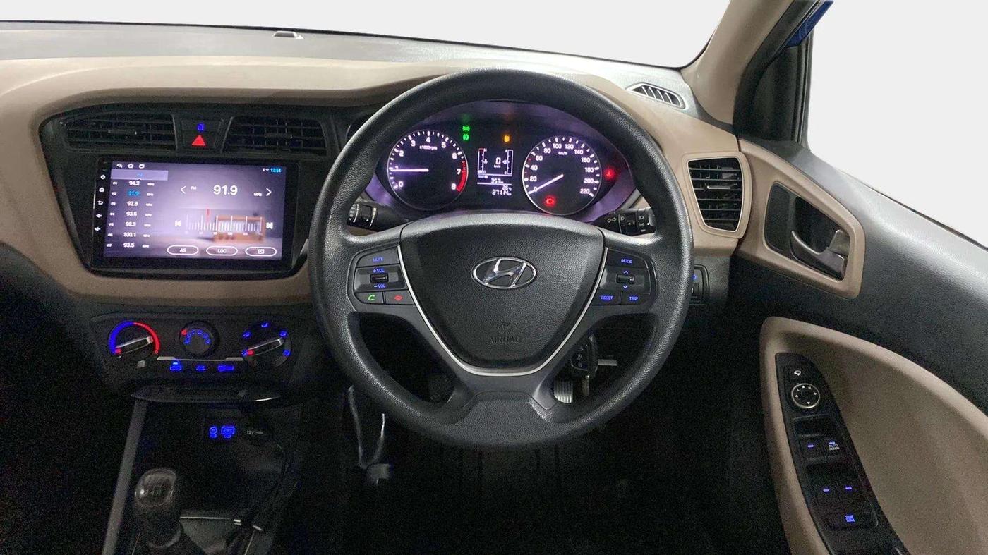2017 Hyundai Elite i20 SPORTZ 1.2, Petrol, Manual, 27,289 km, Steering Wheel Close Up
