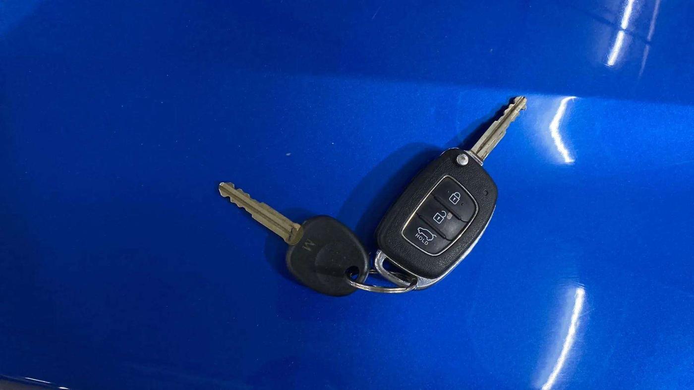 2017 Hyundai Elite i20 SPORTZ 1.2, Petrol, Manual, 27,289 km, Key Close Up
