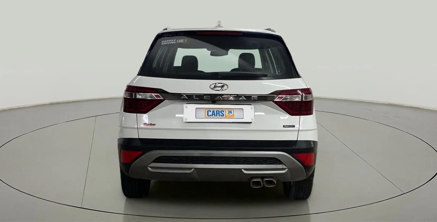 2023 Hyundai ALCAZAR  SIGNATURE (O) DCT 1.5 PETROL 7STR, Petrol, Automatic, 8,996 km, Back/Rear
