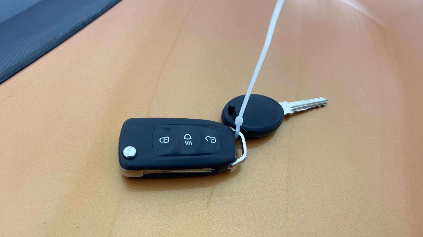 2018 Tata Tiago XZ PETROL, Petrol, Manual, 65,233 km, Key Close Up