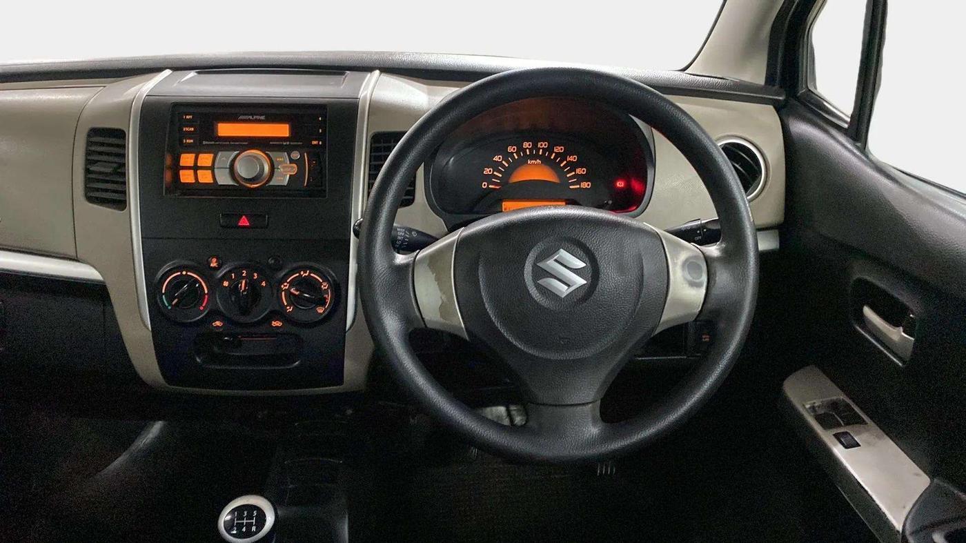 2014 Maruti Wagon R 1.0 LXI CNG, CNG, Manual, 68,757 km, Steering Wheel Close Up