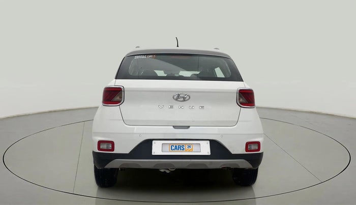 2020 Hyundai VENUE S 1.2, Petrol, Manual, 32,289 km, Back/Rear