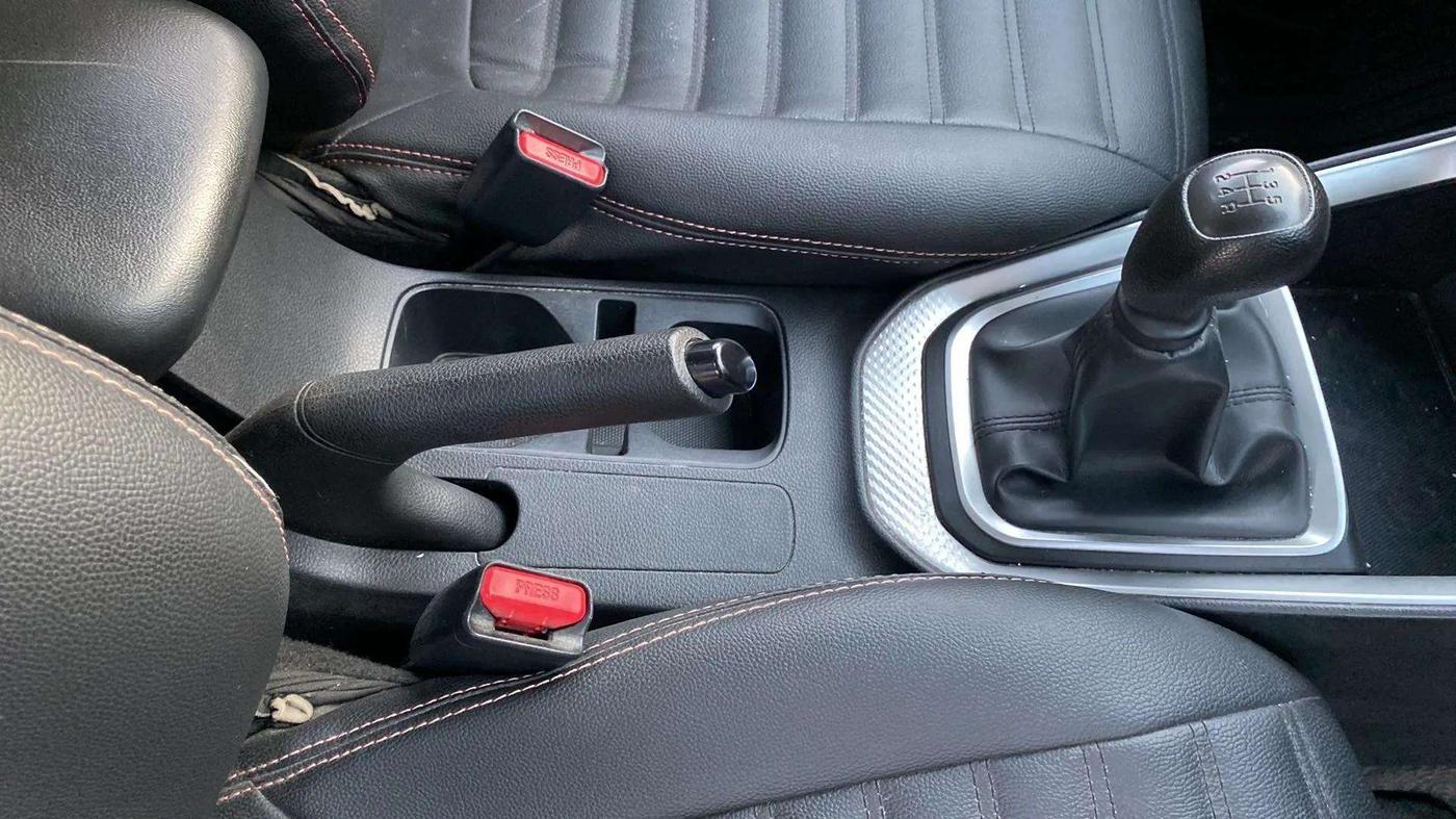 2021 KIA SONET HTK PLUS 1.2, Petrol, Manual, 42,926 km, Gear Lever