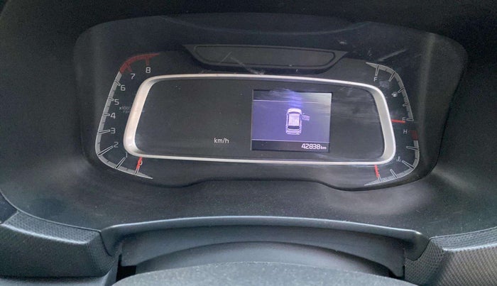 2021 KIA SONET HTK PLUS 1.2, Petrol, Manual, 42,866 km, Instrument cluster - Glass has scratches