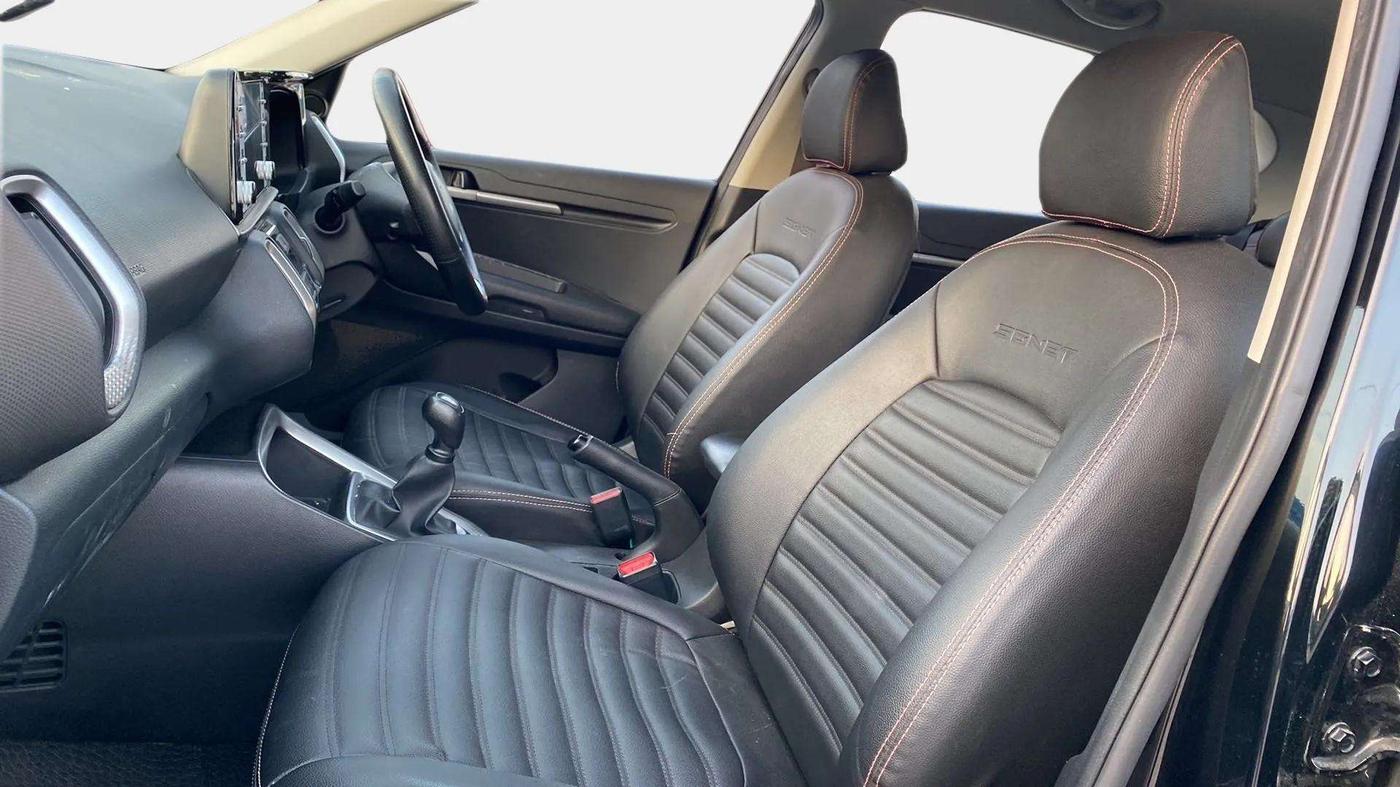 2021 KIA SONET HTK PLUS 1.2, Petrol, Manual, 42,926 km, Right Side Front Door Cabin