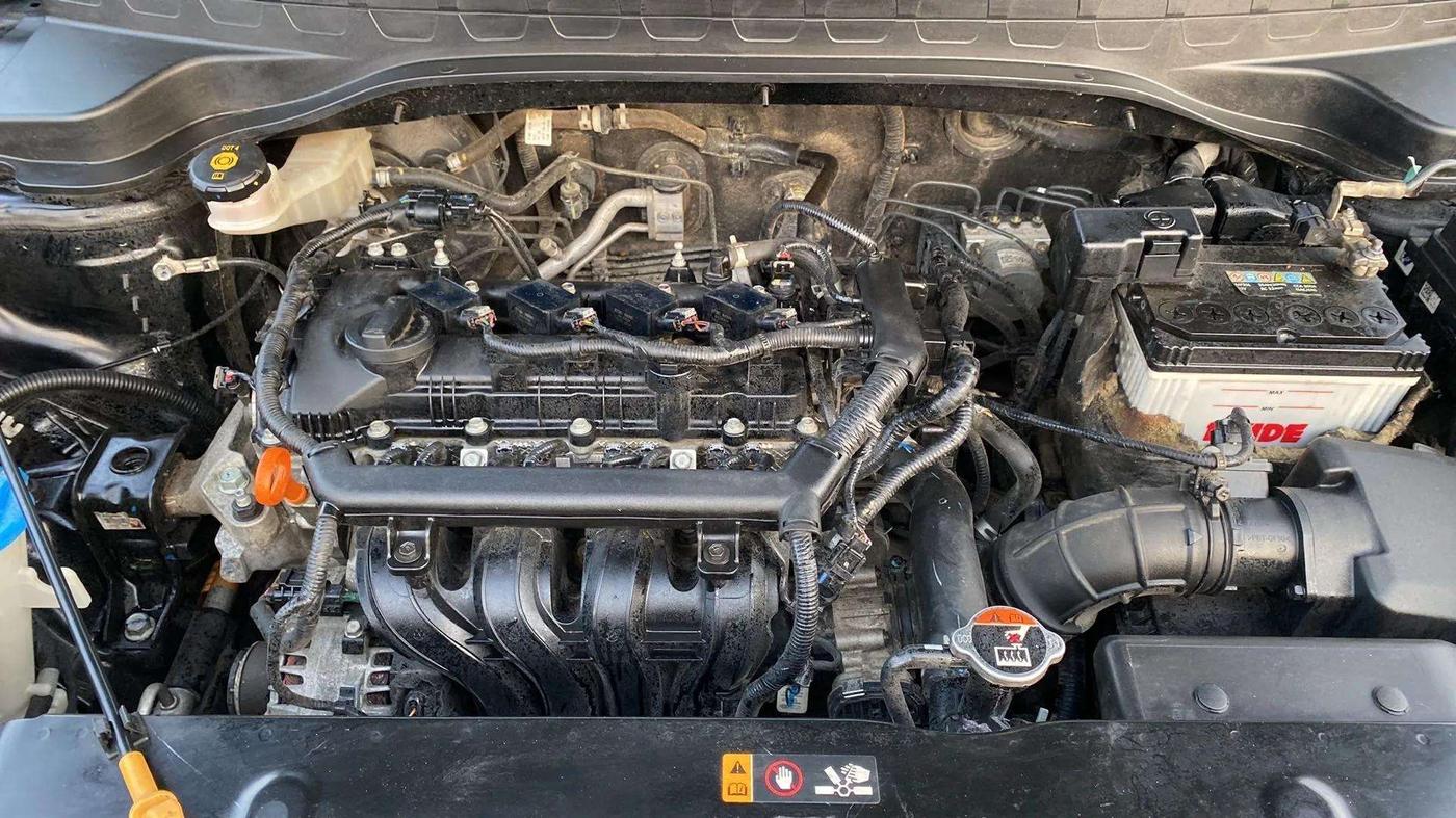 2021 KIA SONET HTK PLUS 1.2, Petrol, Manual, 42,926 km, Engine View