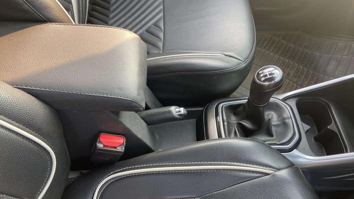 2020 Maruti IGNIS DELTA 1.2, Petrol, Manual, 22,951 km, Gear Lever