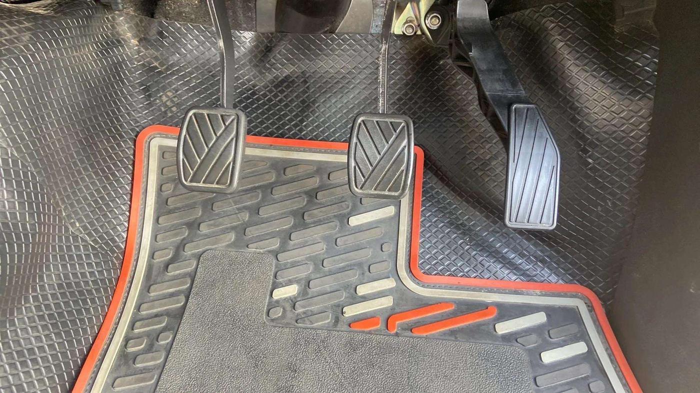 2021 Maruti S PRESSO VXI+, Petrol, Manual, 24,623 km, Pedals