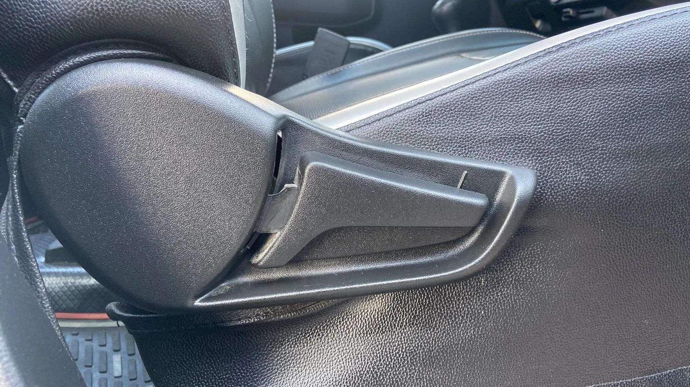 2021 Maruti S PRESSO VXI+, Petrol, Manual, 24,623 km, Driver Side Adjustment Panel