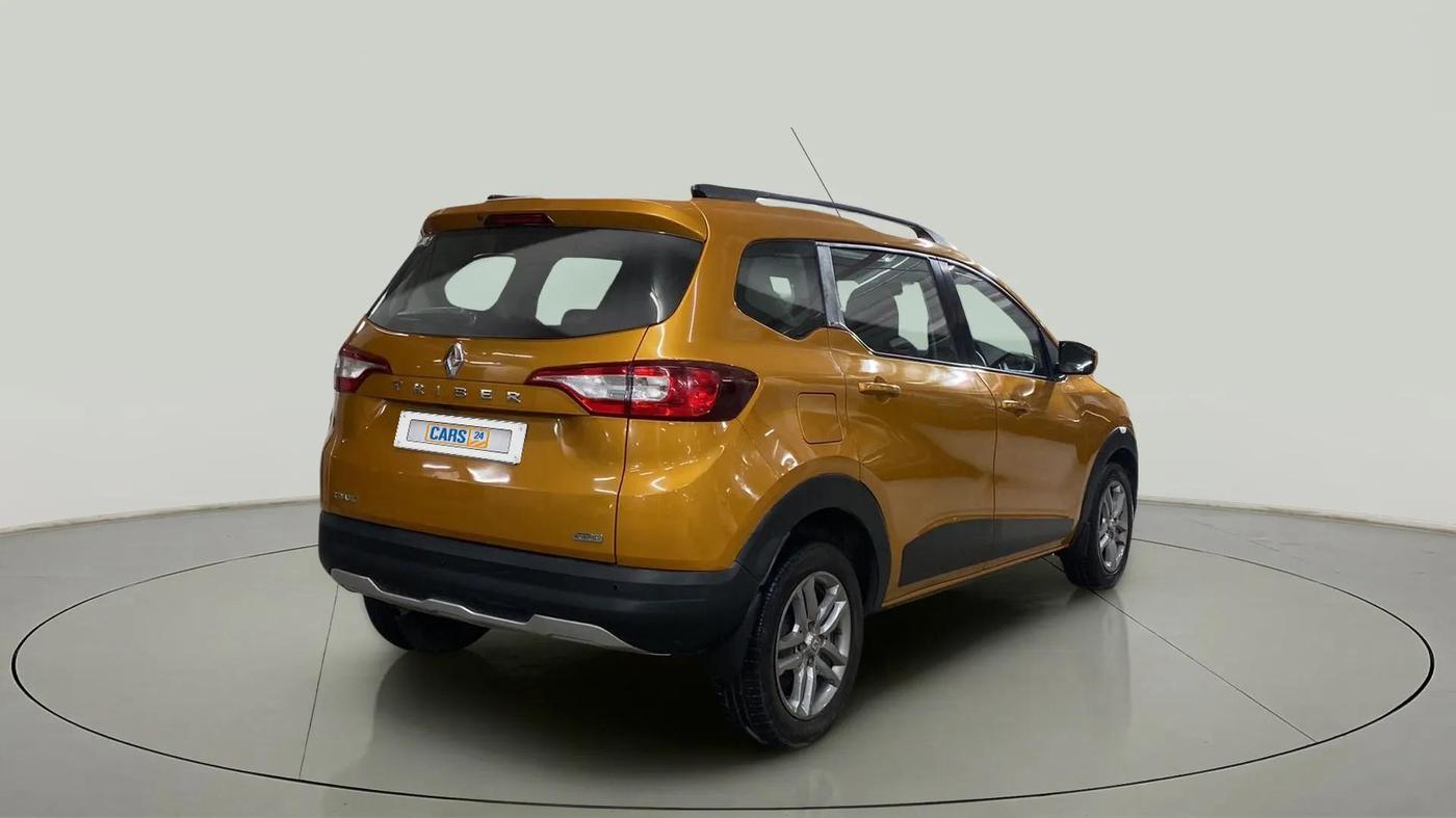 2020 Renault TRIBER RXZ, Petrol, Manual, 38,568 km, Right Back Diagonal