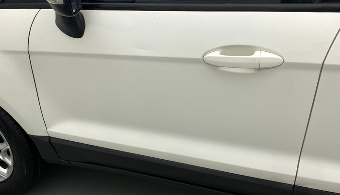 2015 Ford Ecosport TITANIUM 1.5L PETROL AT, CNG, Automatic, 74,413 km, Front passenger door - Slightly dented